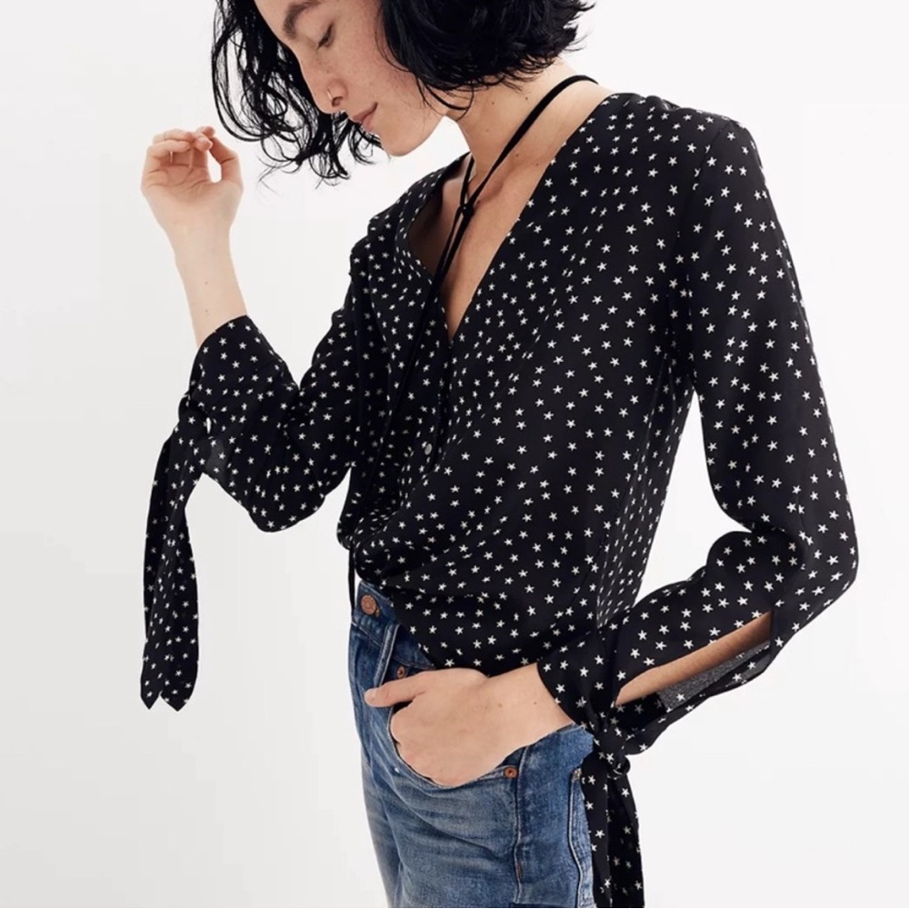 Madewell tie sleeve star scatter blouse size s Small